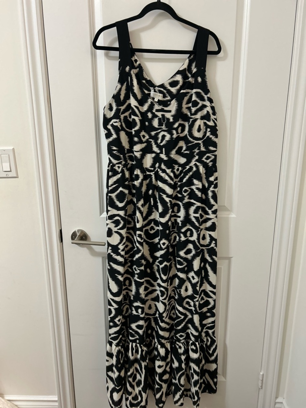 Black and White  Print Maxi Dress